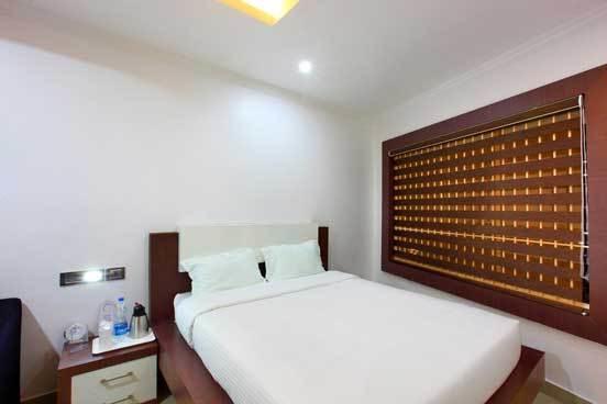 Holiday Hill Hotel & Suites Sultan Bathery Ngoại thất bức ảnh